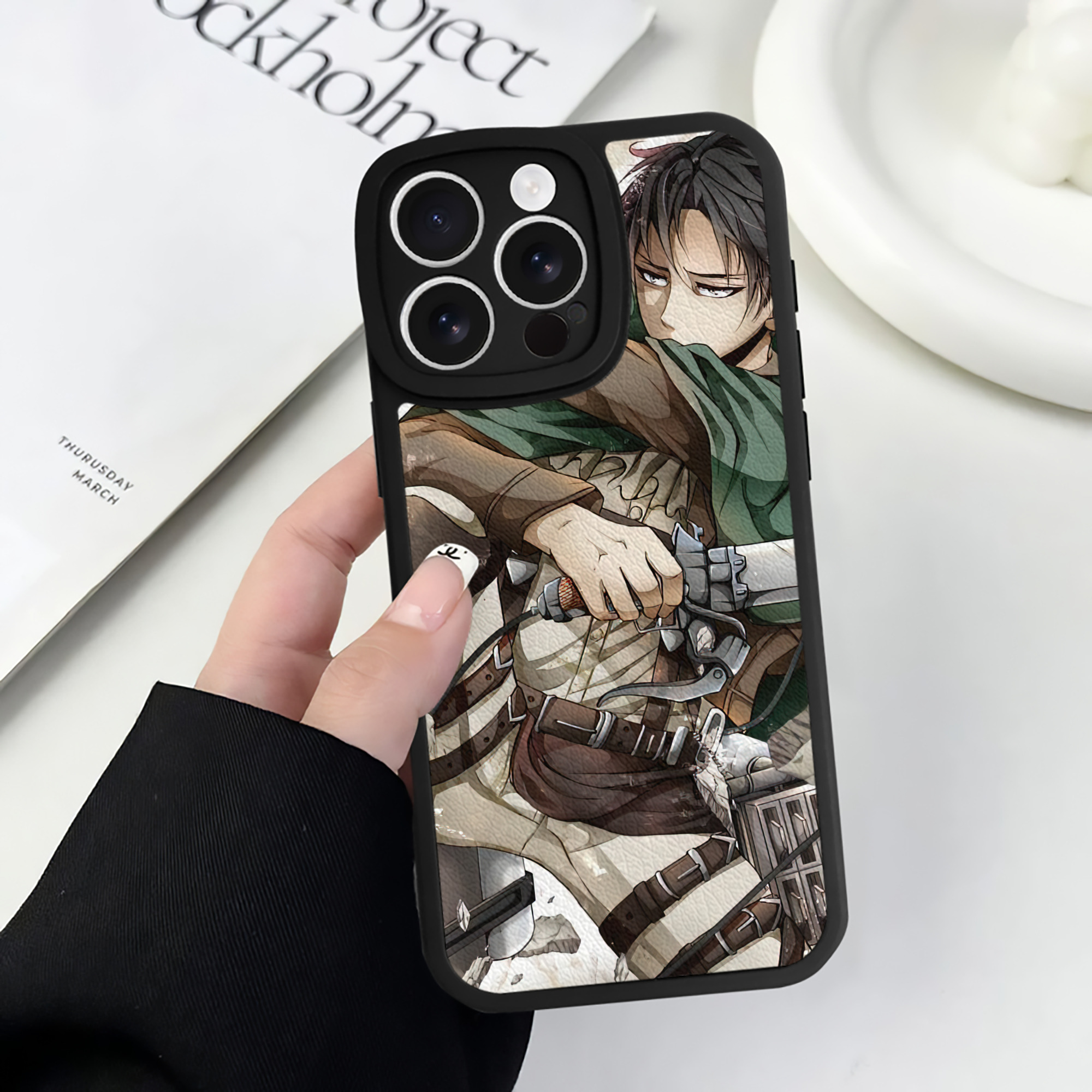 （画像用） 進撃の巨人 Attack on Titan 【iPhone 16シリーズ対応】シリコンスマホケース（レザー調） 材質：シリコン